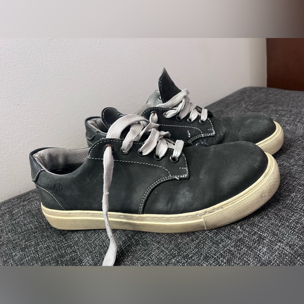 Mellow Walk Athletic Shoe Women's Charcoal Gray, Steel Toe